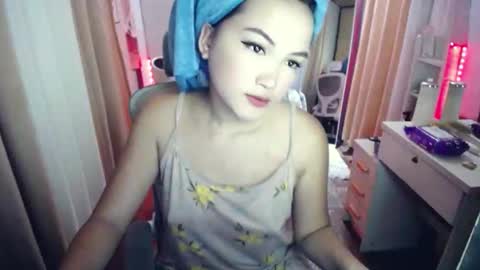 leahlex 3 online show from February 15, 2026, 7:27 am