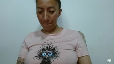 Snapshot of candymilfff chatting on June 25, 2026, 7:51 pm candymilfff online show from June 25, 2026, 7:51 pm