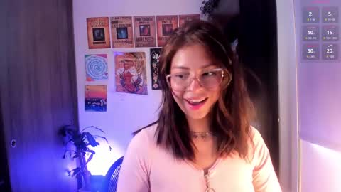 Snapshot of candyxpeach chatting on February 3, 2025, 6:17 pm Camilla online show from February 3, 2025, 6:17 pm