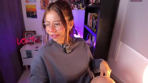 Snapshot of candyxpeach chatting on February 6, 2025, 4:03 pm Camilla online show from February 6, 2025, 4:03 pm