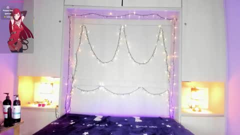  Dulce Maria  online show from November 26, 2025, 7:48 pm