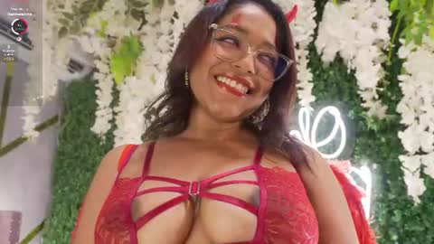 canela_montiel online show from June 13, 2026, 1:31 pm