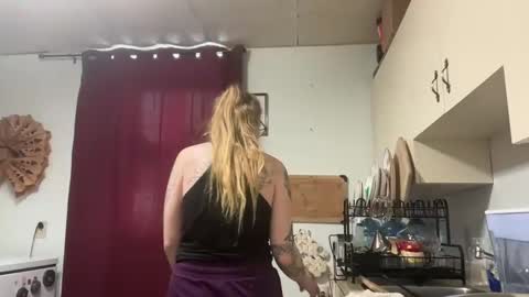 cannabitchcam online show from January 15, 2025, 3:18 pm