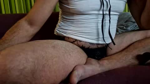 Snapshot of capoo24 chatting on November 3, 2025, 10:10 pm capoo24 online show from November 3, 2025, 10:10 pm