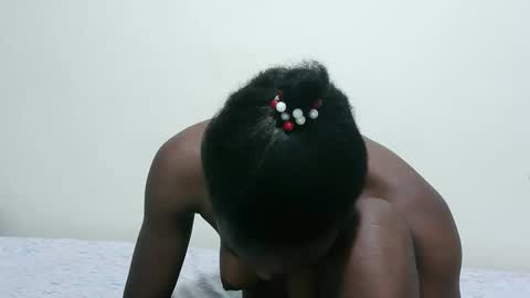 capril_sexy online show from April 9, 2026, 7:58 am