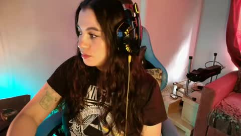 Snapshot of cara890713 chatting on February 21, 2025, 12:39 pm cara890713 online show from February 21, 2025, 12:39 pm