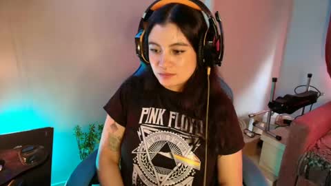 Snapshot of cara890713 chatting on February 21, 2025, 4:16 pm cara890713 online show from February 21, 2025, 4:16 pm
