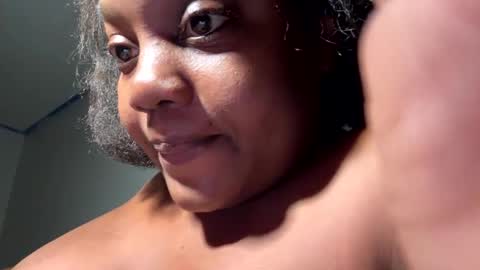 caramelbaby23 online show from September 18, 2025, 7:43 am