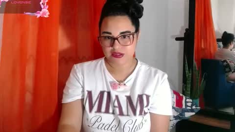 LILI online show from June 3, 2026, 11:21 pm