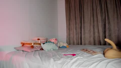 Snapshot of caramelo_xox chatting on December 5, 2024, 2:20 am online show from December 5, 2024, 2:20 am