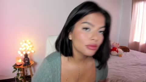 Snapshot of caramelo_xox chatting on January 2, 2025, 9:50 pm online show from January 2, 2025, 9:50 pm