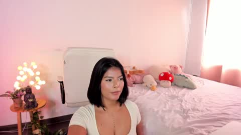 Snapshot of caramelo_xox chatting on January 28, 2025, 1:59 pm online show from January 28, 2025, 1:59 pm