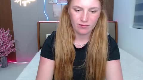 Lana online show from April 8, 2026, 1:33 pm