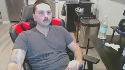 Snapshot of cardi_beans chatting on January 4, 2025, 5:58 am cardi_beans online show from January 4, 2025, 5:58 am