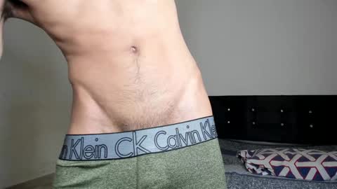 Snapshot of cardrey05 chatting on January 8, 2025, 12:15 pm Carlos and Cristian online show from January 8, 2025, 12:15 pm