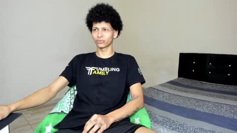 Snapshot of cardrey05 chatting on January 11, 2025, 1:11 pm Carlos and Cristian online show from January 11, 2025, 1:11 pm