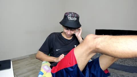 Snapshot of cardrey05 chatting on January 21, 2025, 7:15 am Carlos and Cristian online show from January 21, 2025, 7:15 am