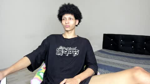 Snapshot of cardrey05 chatting on February 2, 2025, 11:11 pm Carlos and Cristian online show from February 2, 2025, 11:11 pm