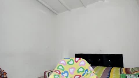 Snapshot of cardrey05 chatting on February 27, 2025, 5:36 pm Carlos and Cristian online show from February 27, 2025, 5:36 pm