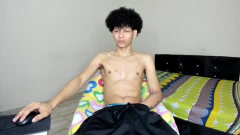 Snapshot of cardrey05 chatting on March 4, 2025, 12:18 am Carlos and Cristian online show from March 4, 2025, 12:18 am