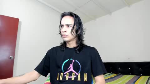 Snapshot of cardrey05 chatting on March 4, 2025, 11:08 am Carlos and Cristian online show from March 4, 2025, 11:08 am