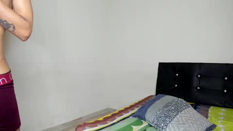 Snapshot of cardrey05 chatting on March 6, 2025, 12:32 am Carlos and Cristian online show from March 6, 2025, 12:32 am