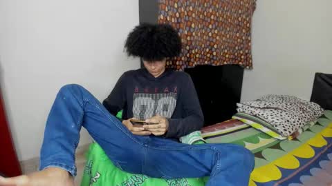 Snapshot of cardrey05 chatting on November 5, 2025, 8:25 am Carlos and Cristian online show from November 5, 2025, 8:25 am