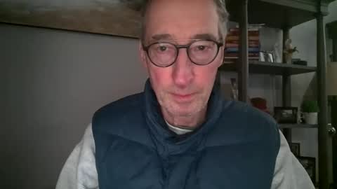 Snapshot of caressluving chatting on February 13, 2025, 12:57 am Caressluving online show from February 13, 2025, 12:57 am