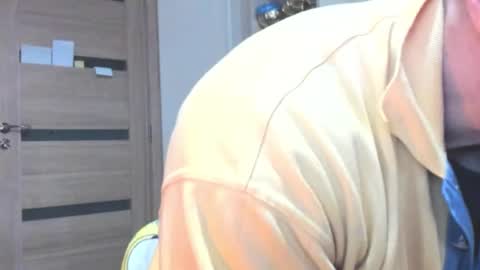 Laz online show from November 8, 2025, 12:16 pm