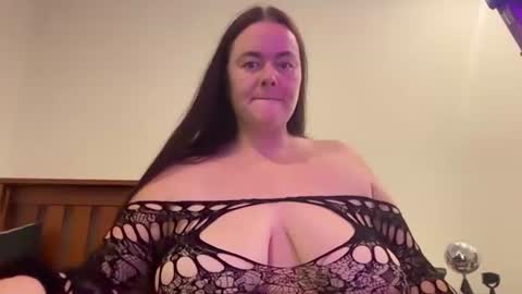 Snapshot of carinabro10 chatting on June 28, 2026, 8:53 am carinabro10 online show from June 28, 2026, 8:53 am