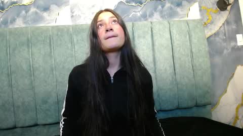 Carito online show from November 13, 2025, 3:27 am