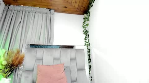 Snapshot of carla_77 chatting on March 12, 2025, 3:40 pm carla_77 online show from March 12, 2025, 3:40 pm