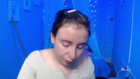 carla_999 online show from January 9, 2026, 2:42 pm