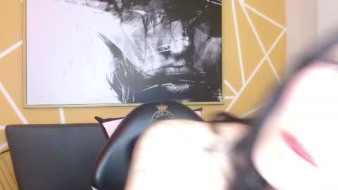 Carla online show from June 16, 2026, 1:14 pm