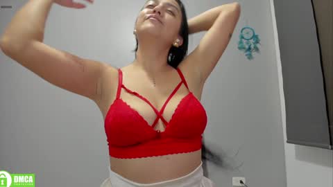 Snapshot of carla_rossi chatting on February 4, 2025, 10:24 pm Carla online show from February 4, 2025, 10:24 pm