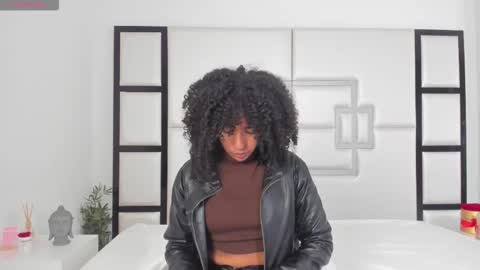 Carla online show from January 11, 2026, 7:52 pm