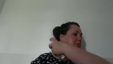 Carlaruth online show from May 27, 2026, 2:36 pm