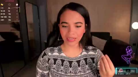 Carla online show from November 2, 2025, 3:58 pm