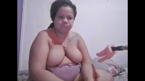 CARLA BRASILERA REYNA DEL FETICHE online show from November 5, 2025, 11:38 pm