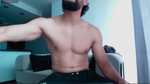 sebasfit online show from October 12, 2025, 7:02 pm