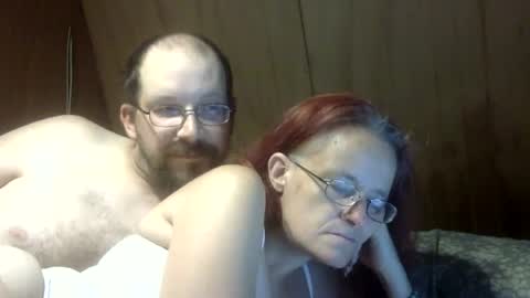 carleeswoman08 online show from August 4, 2026, 1:09 am