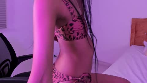 carley lux online show from October 27, 2025, 4:00 pm