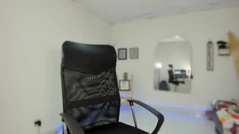 Snapshot of carlitosex09 chatting on November 6, 2025, 11:33 am master online show from November 6, 2025, 11:33 am