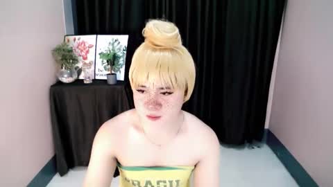 carlo_bigcock69 online show from September 17, 2025, 6:53 pm