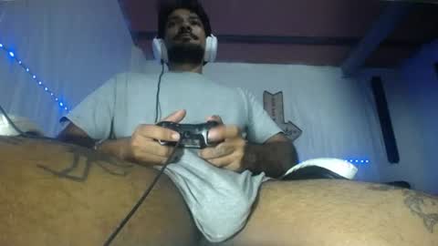 Snapshot of carlo_yates27 chatting on June 12, 2026, 7:02 pm carlo yates thx for help me to reach 100 thumps up online show from June 12, 2026, 7:02 pm