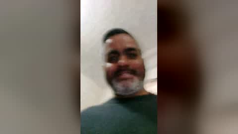 carlos201648 online show from April 25, 2026, 11:57 am