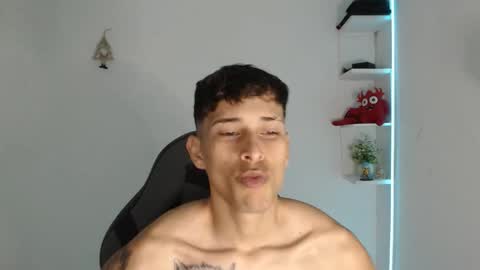 Snapshot of carlossmi01 chatting on March 15, 2026, 4:24 pm carlossmi01 online show from March 15, 2026, 4:24 pm