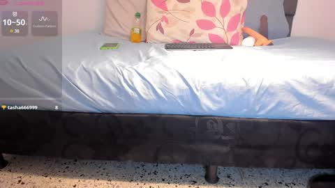 Snapshot of carlota_swan chatting on January 18, 2025, 1:51 pm carlota online show from January 18, 2025, 1:51 pm