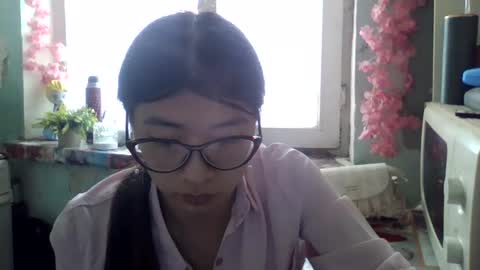 CarlyJoy online show from April 15, 2026, 9:05 am