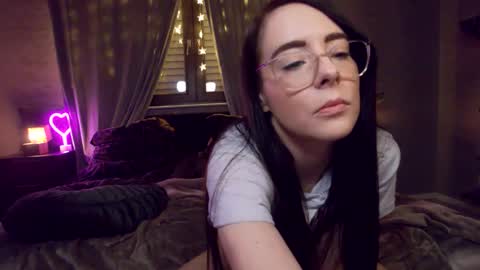Snapshot of carmen_monroe chatting on November 19, 2025, 7:25 pm Luci online show from November 19, 2025, 7:25 pm